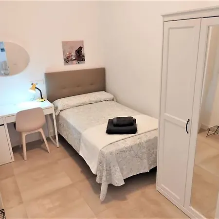 Spacious And Renovated 3b Apt. Center And Appartamento Fuengirola